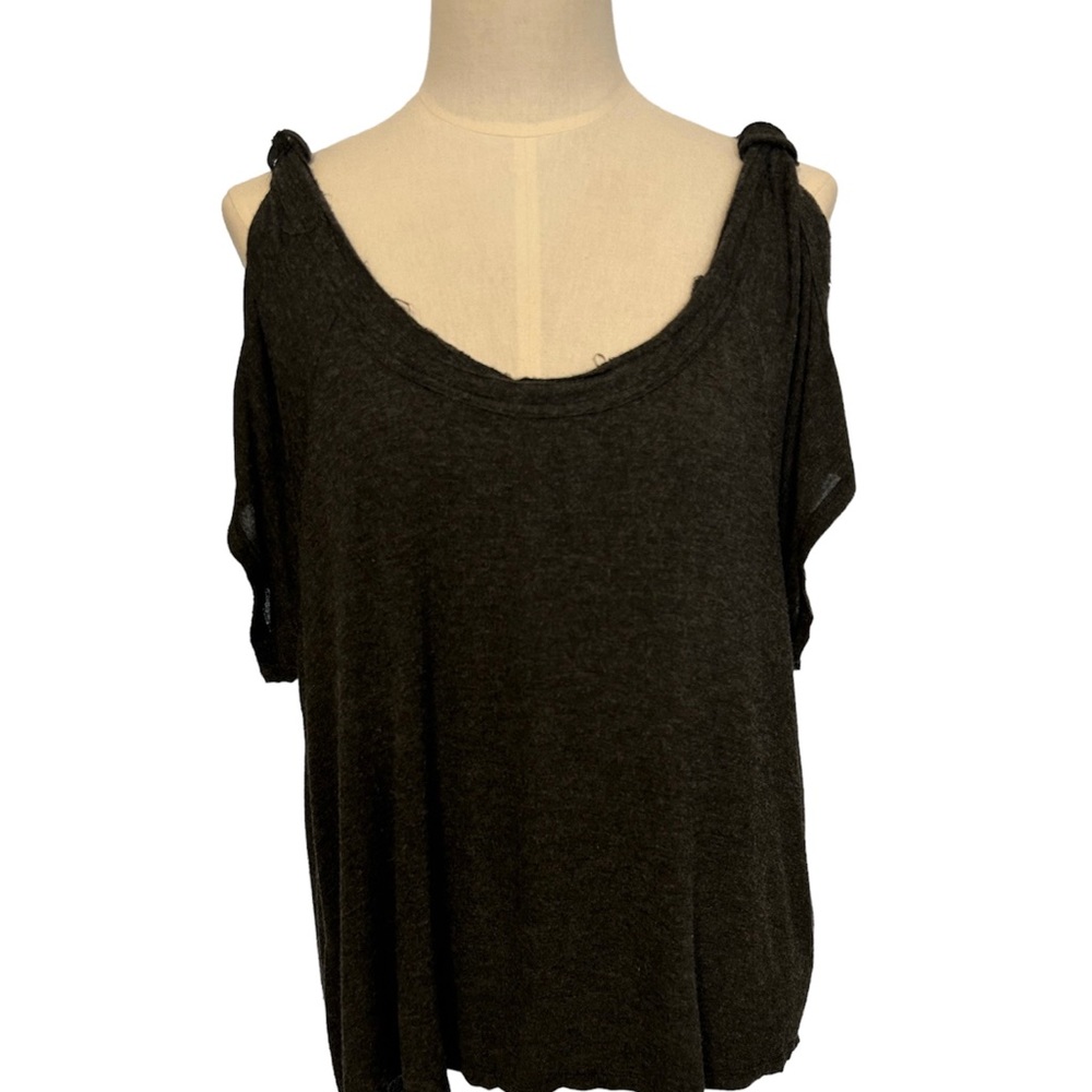 Naked Zebra cold shoulder top shirt dark gray womens‎ small raw hem.